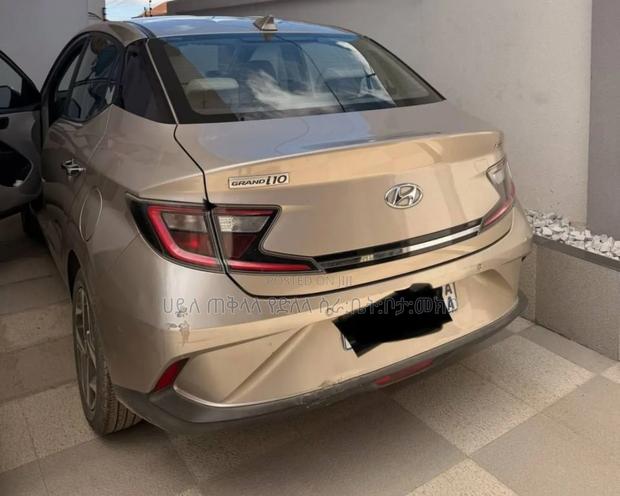 Hyundai I10 2022 Pink