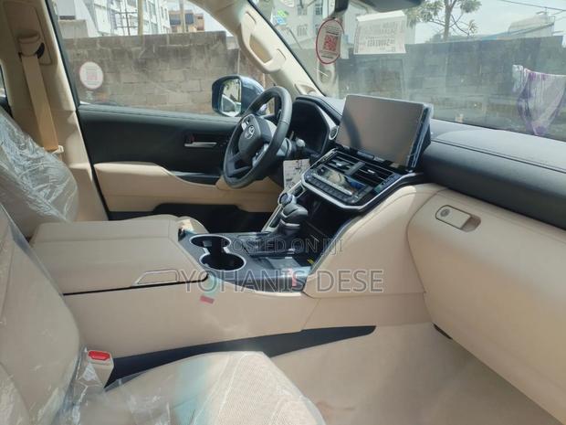New Toyota Land Cruiser 2023 Pearl