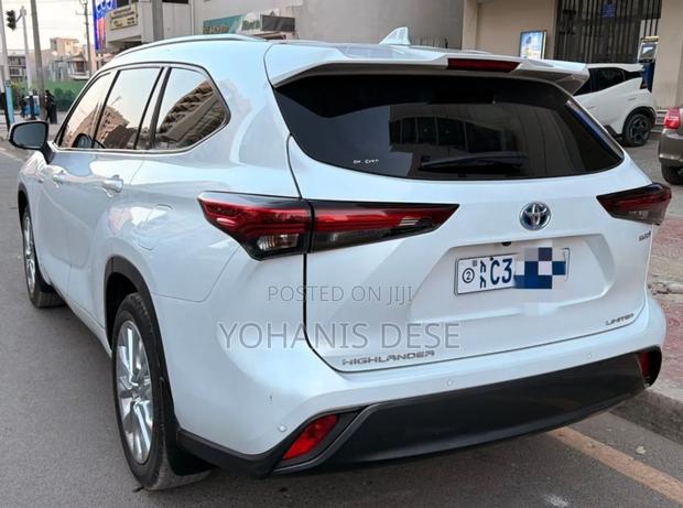 Toyota Highlander 2023 White