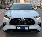 Toyota Highlander 2023 White for sale