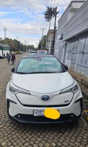 Toyota C-HR 2023 White for sale