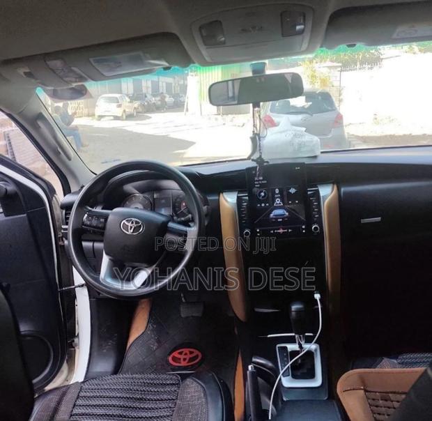 Toyota Fortuner 2018 White