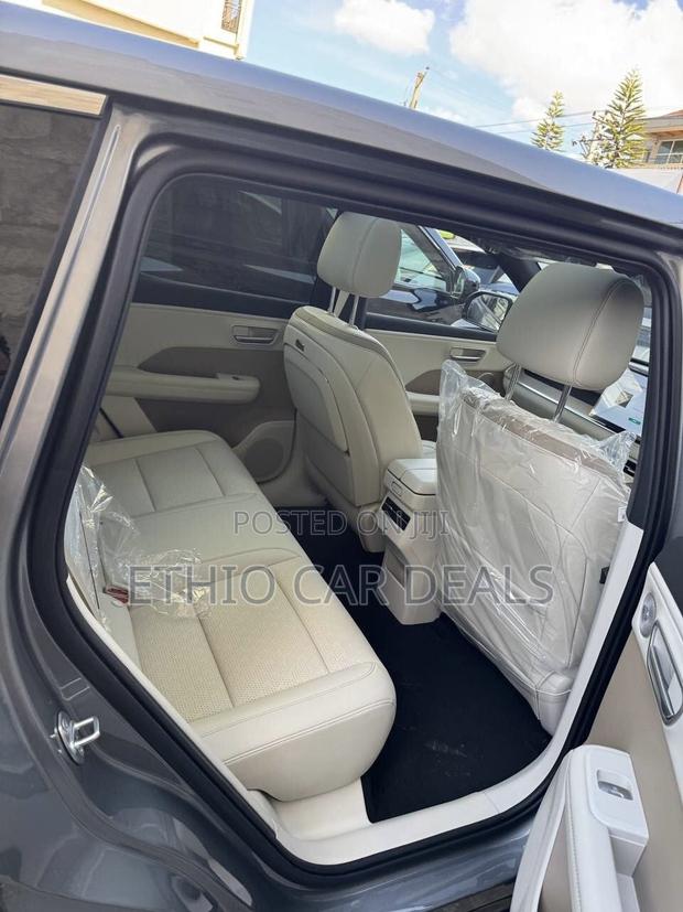 Toyota bZ3 2025 Gray