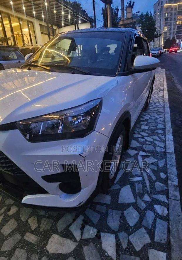 Toyota Raize 1.0 AWD 2023 White