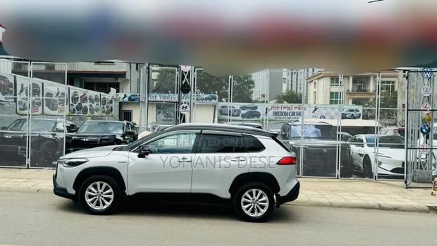 Toyota Corolla Cross 2023 White