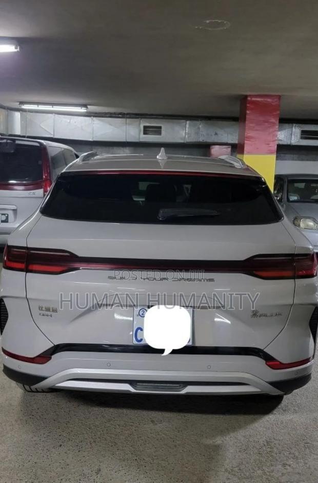 BYD Song Plus 2025 White