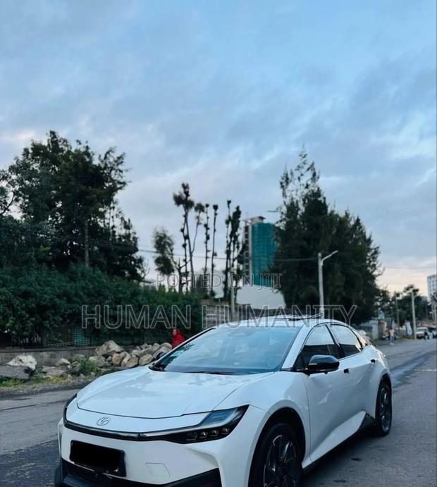 Toyota bZ3 2024 White