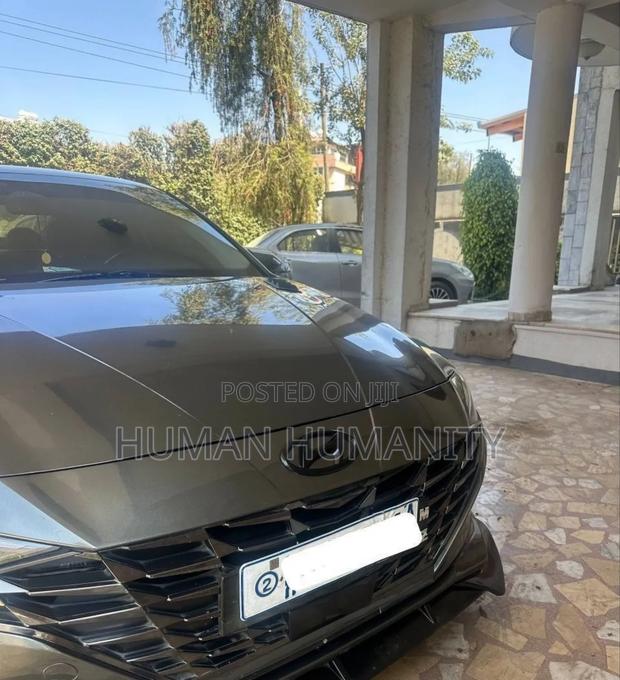 Hyundai Avante 2021 Gray
