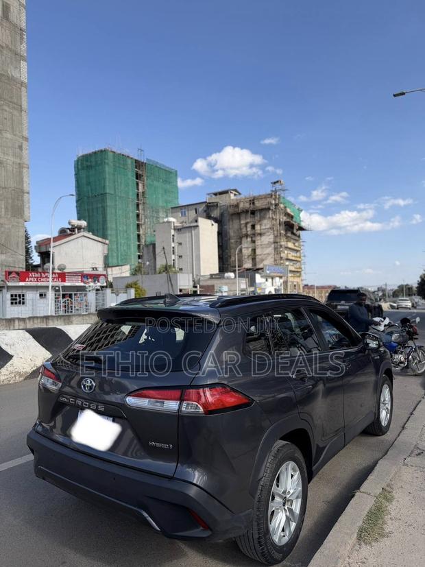 Toyota Corolla Cross Hybrid 2025 Black