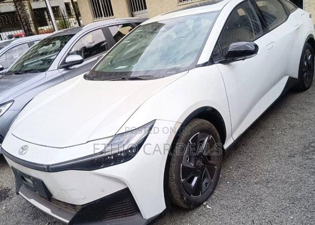 Toyota bZ3 2024 White