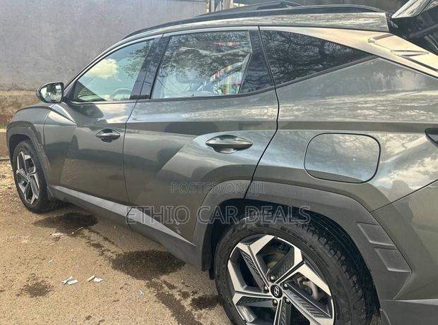 Hyundai Tucson 2022 Gray