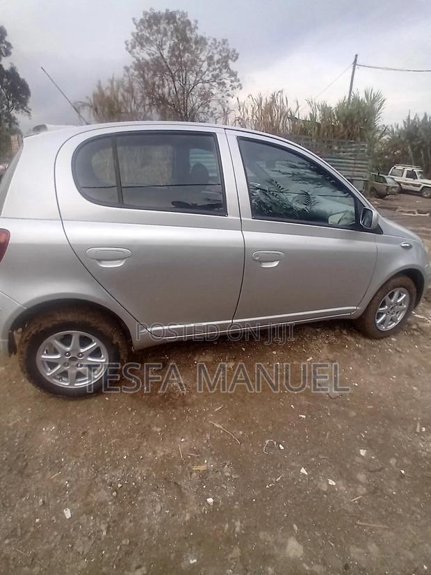 Toyota Yaris 1.0 C 2005 Silver