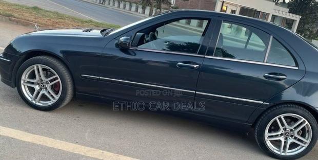 Mercedes-Benz C180 2005 Black
