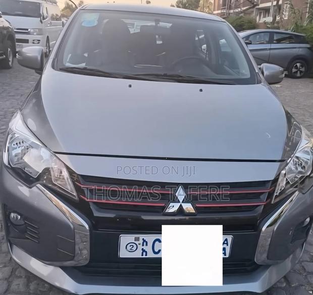 Mitsubishi Attrage 2022 Gray