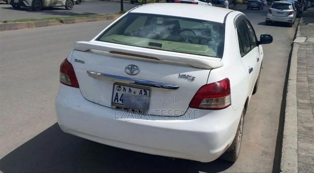 Toyota Yaris 2008 Ivory