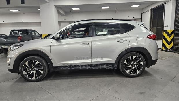 Hyundai Tucson SE AWD 2019 Silver