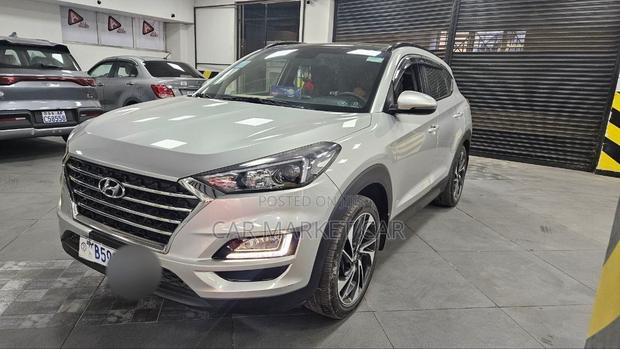 Hyundai Tucson SE AWD 2019 Silver
