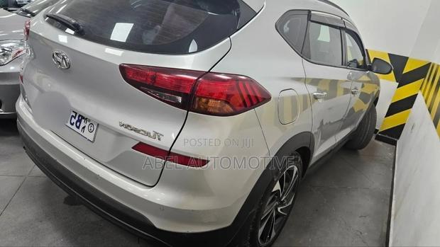 Hyundai Tucson 2019 Silver