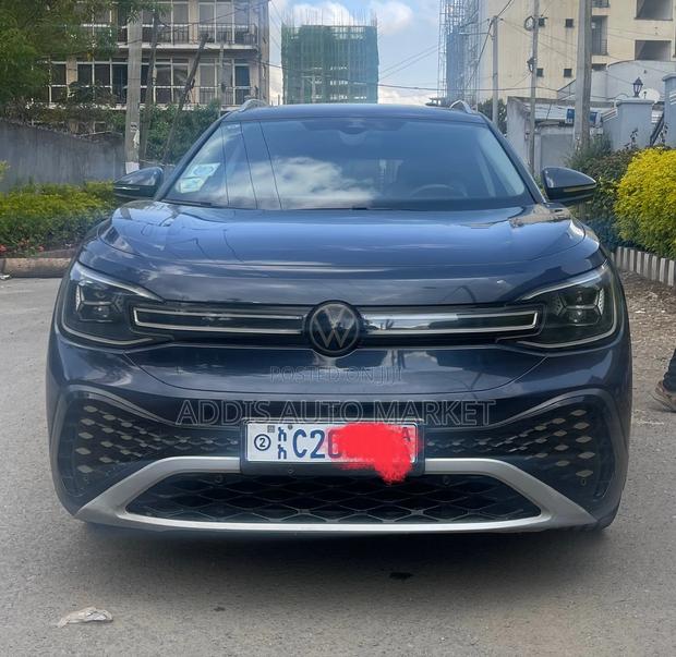 Volkswagen ID.6 2022 Black