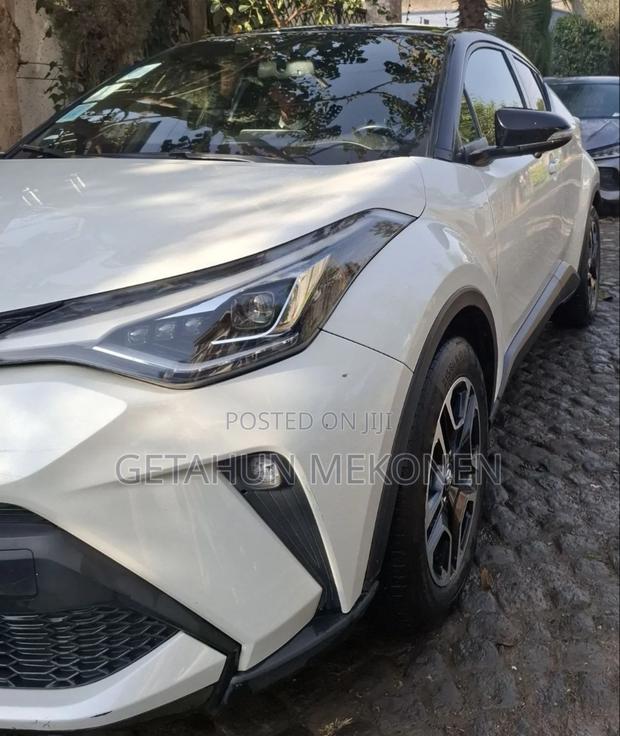 Toyota C-HR 2021 White