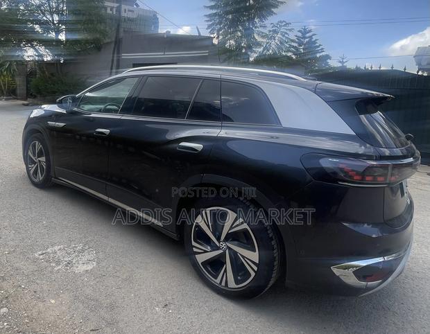 Volkswagen ID.6 2022 Black