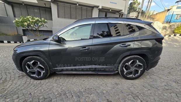 Hyundai Tucson 2022 Gray