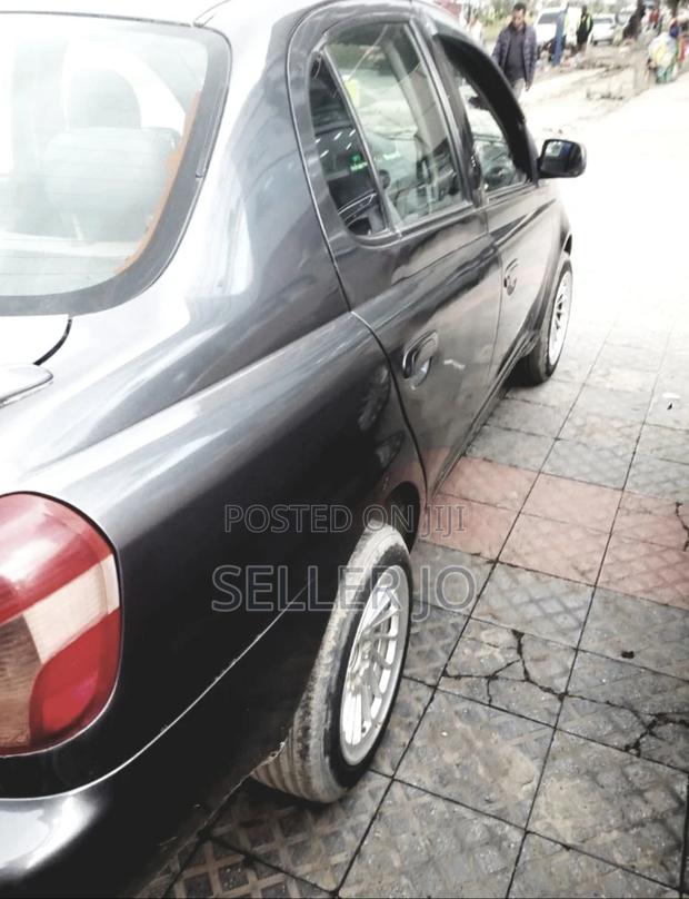 Toyota Platz 2001 Black