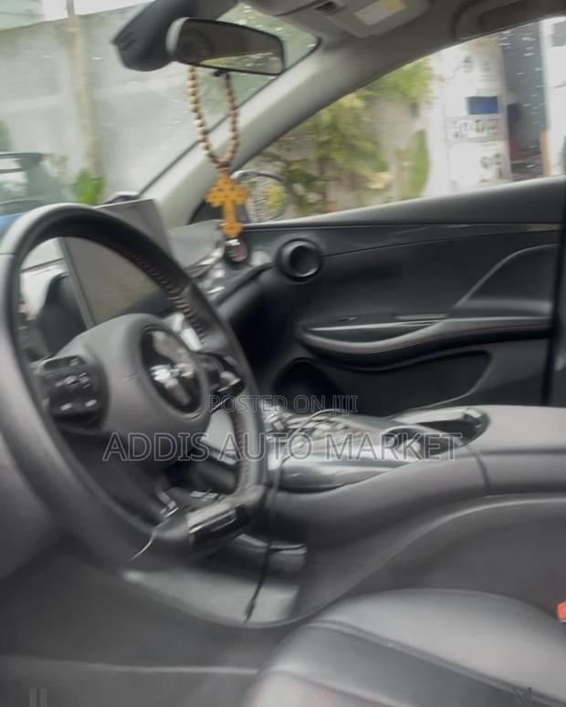 BYD E2 43 kWh 94 hp FWD 2025 Gray