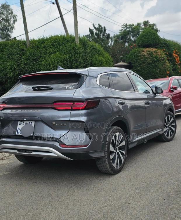 BYD Song Plus DM-i 2025