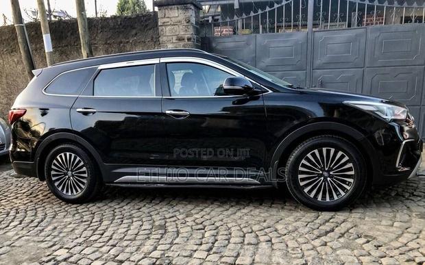 Hyundai Santa Fe 2017 Black