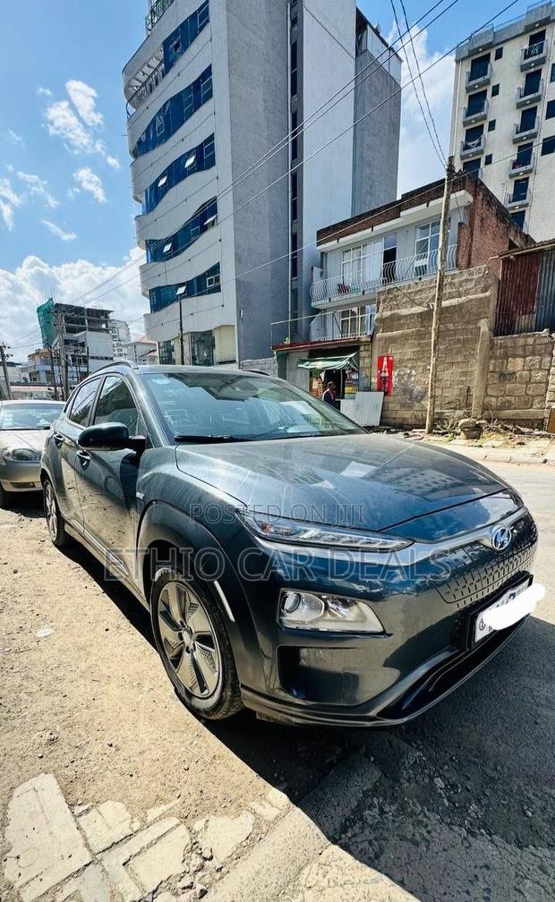 Hyundai Kona EV 2023 Gray