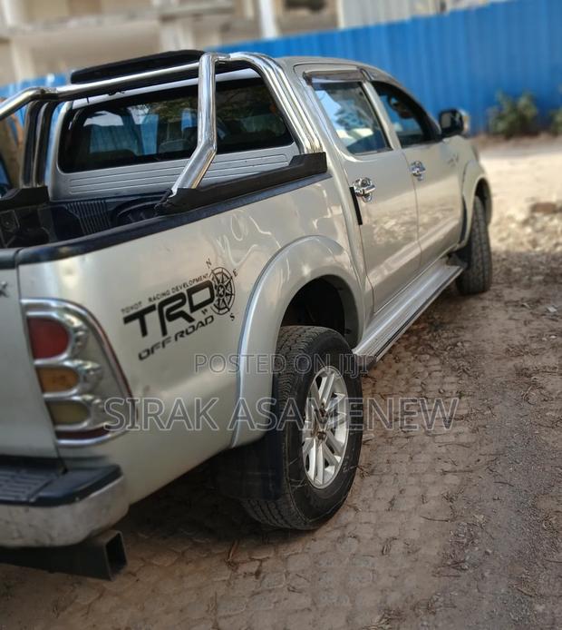 Toyota Hilux 2007 Silver