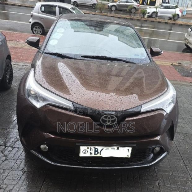 Toyota C-HR 2018 Brown