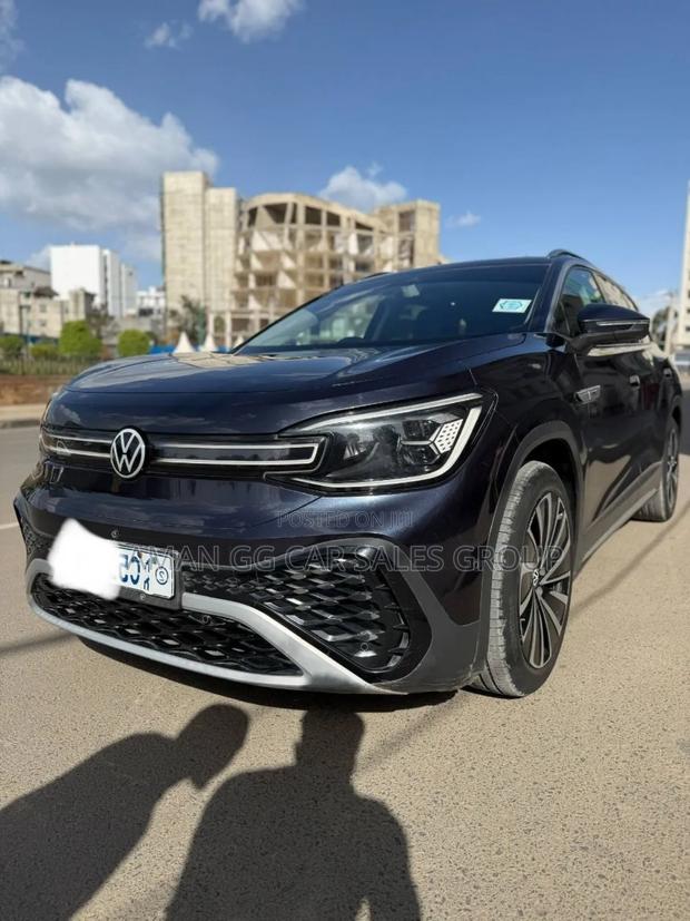 Volkswagen ID.6 2022 Blue