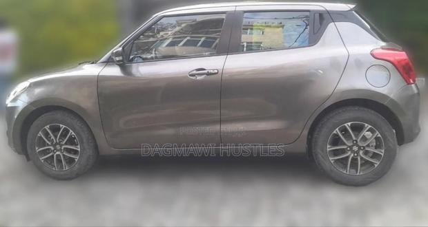 Suzuki Swift 2021 Gray