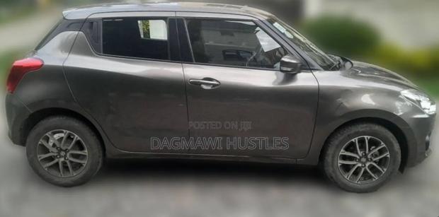 Suzuki Swift 2021 Gray