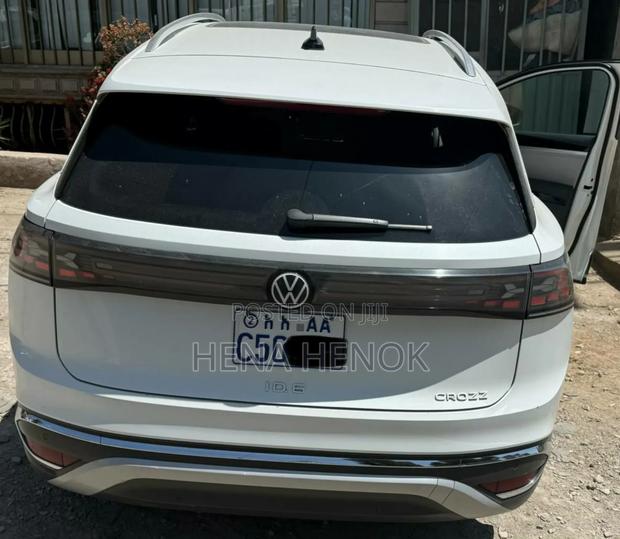 Volkswagen ID.6 2022 White