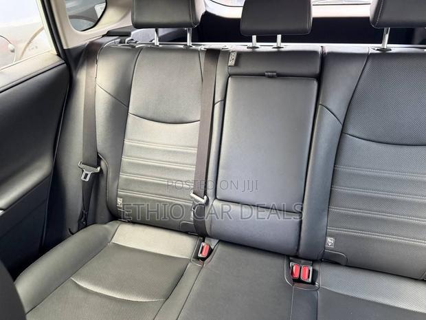 Toyota RAV4 2024 Green