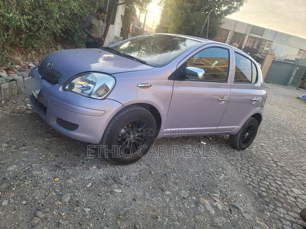 Toyota Vitz 2004 Pearl