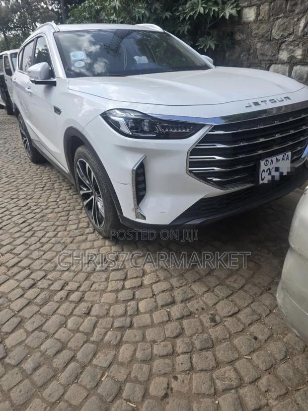 Jetour X70 Plus 1.5 7-Seater FWD 2022 White