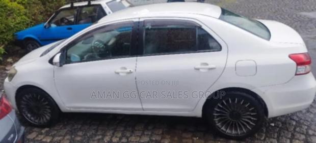 Toyota Yaris 2010 White
