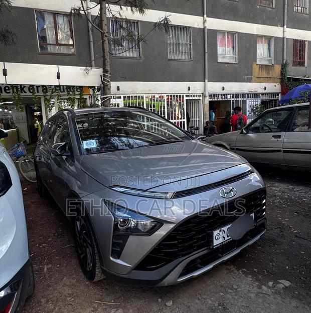 Hyundai Bayon 2023 Silver