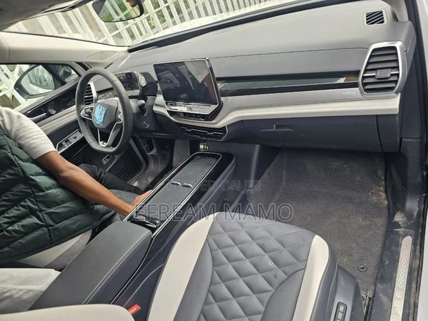 Volkswagen ID.6 2024