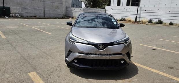Toyota C-HR 2017 Silver