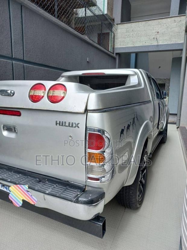 Toyota Hilux 2008 Silver