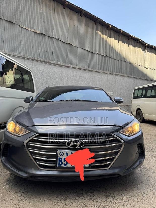 Hyundai Avante 2016 Blue