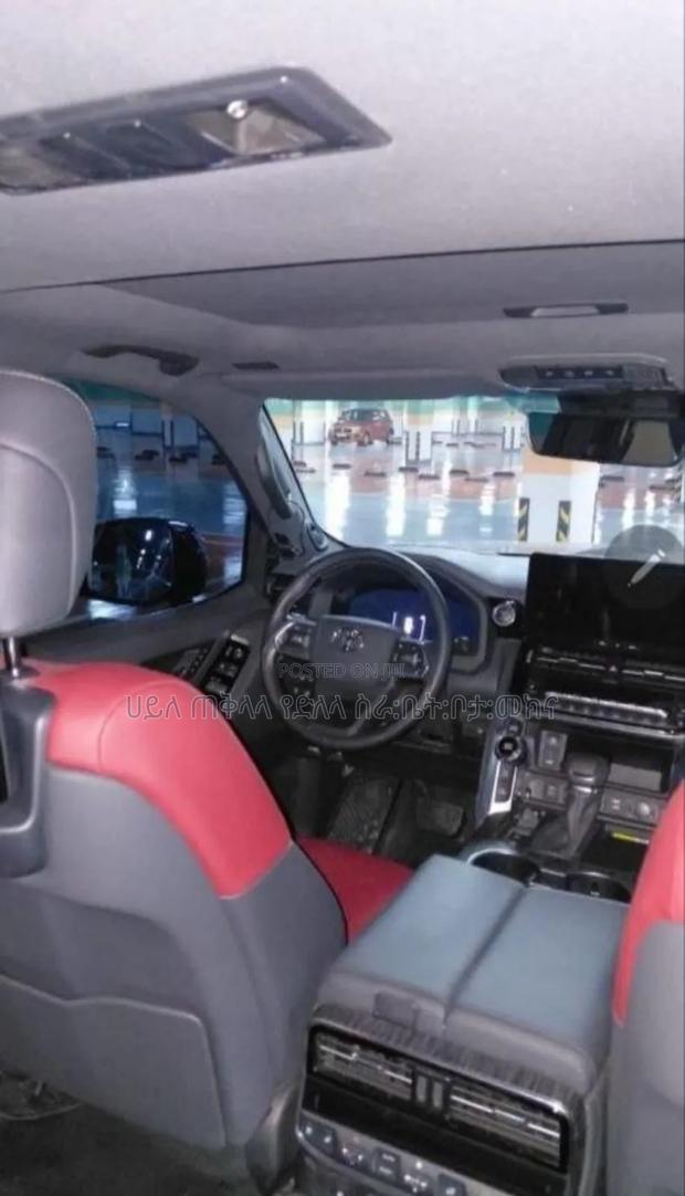New Toyota Land Cruiser 2025 Black