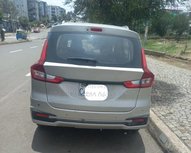 Suzuki Ertiga 2021 Silver