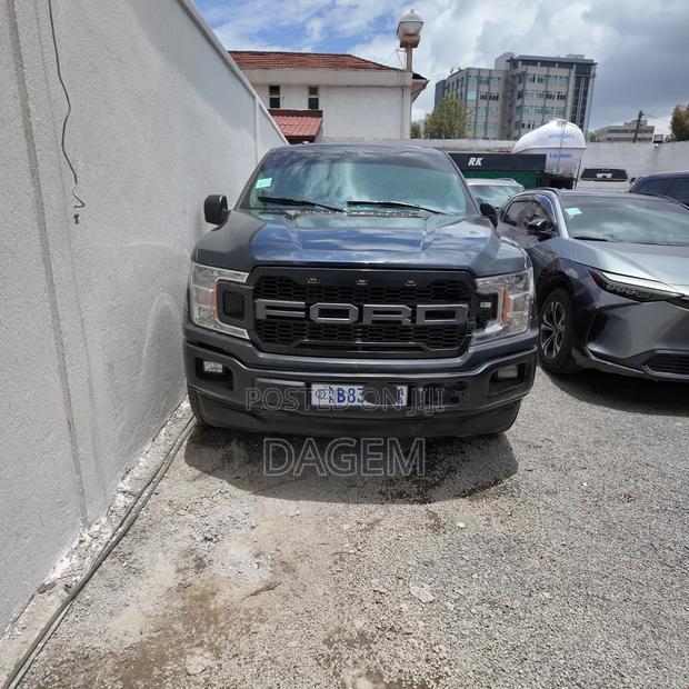 Ford F-150 2018 Black