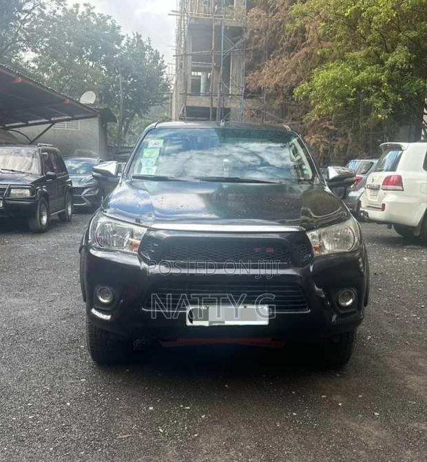 Toyota Hilux 2017 Black